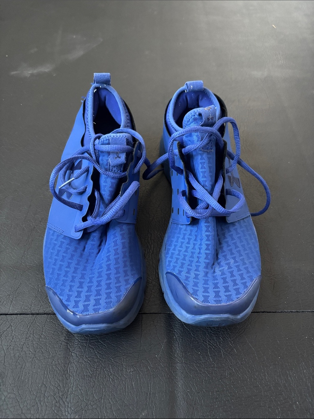 Men Performance Lace-Up Sneakers in Royal Blue